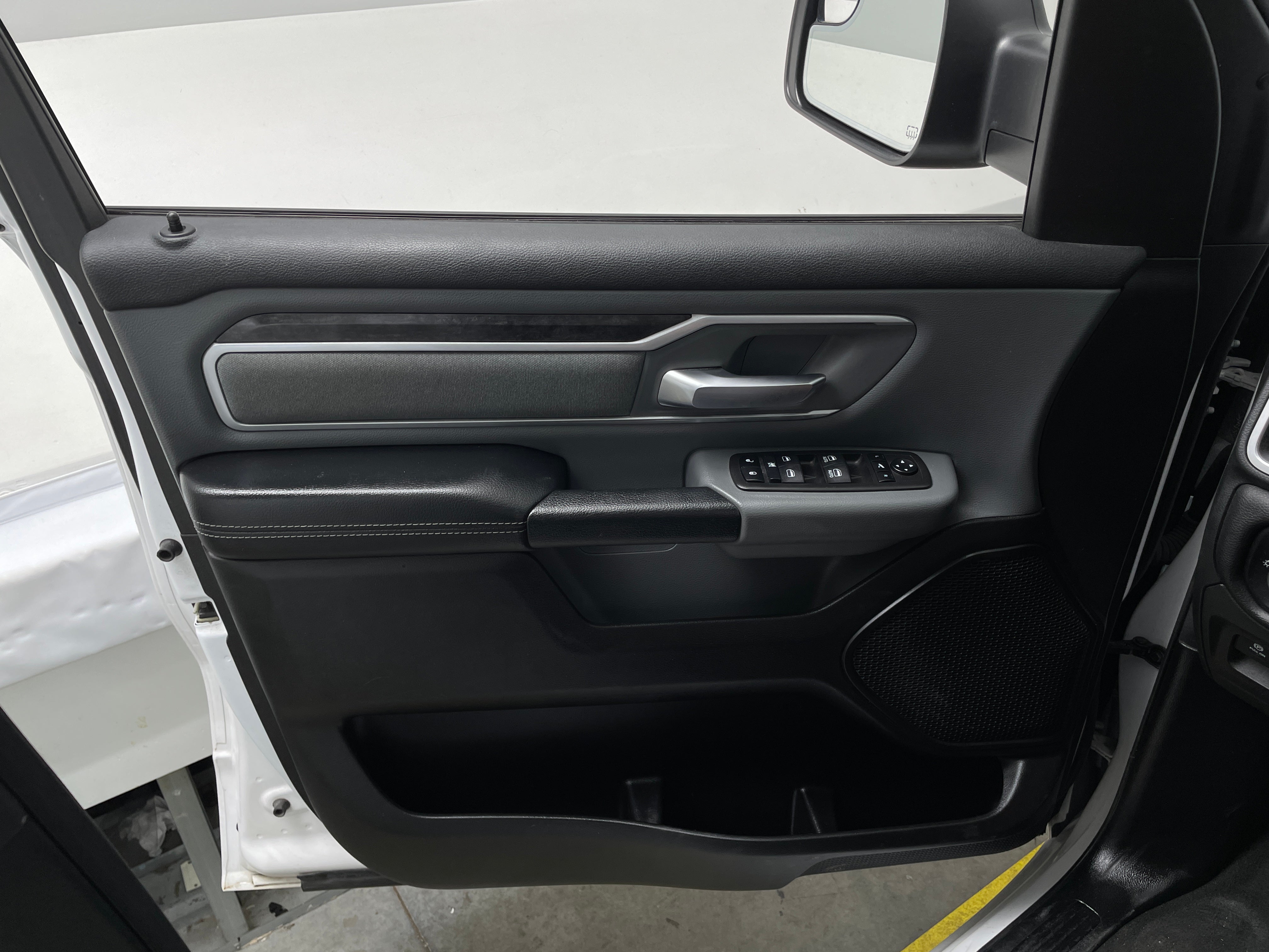 ram ram 1500 pickup 2023 1C6RREFG8PN585445 image ram ram 1500 pickup 2023 1C6RREFG8PN585445 image